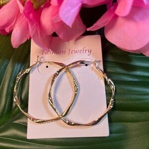 Fashion Jewelry Large Gold Tone Hoop Pierced Earrings